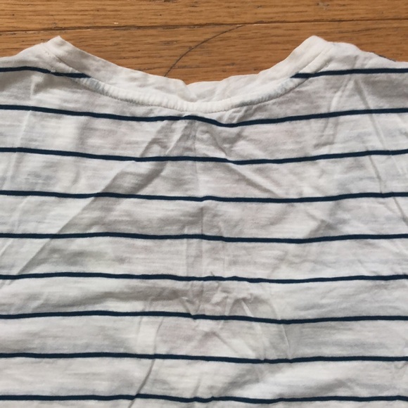 Madewell Whisper Cotton V-Neck w/ Pocket - Grey / Blue Thin Stripes - Picture 13 of 16